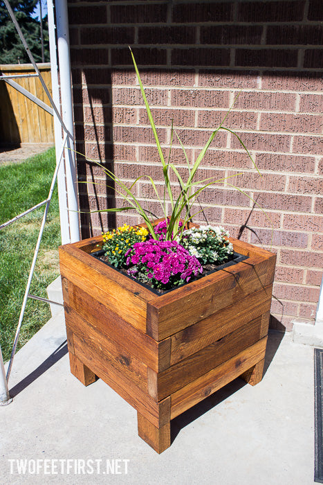 cedar box planters Simple Cedar Planter Box Plan